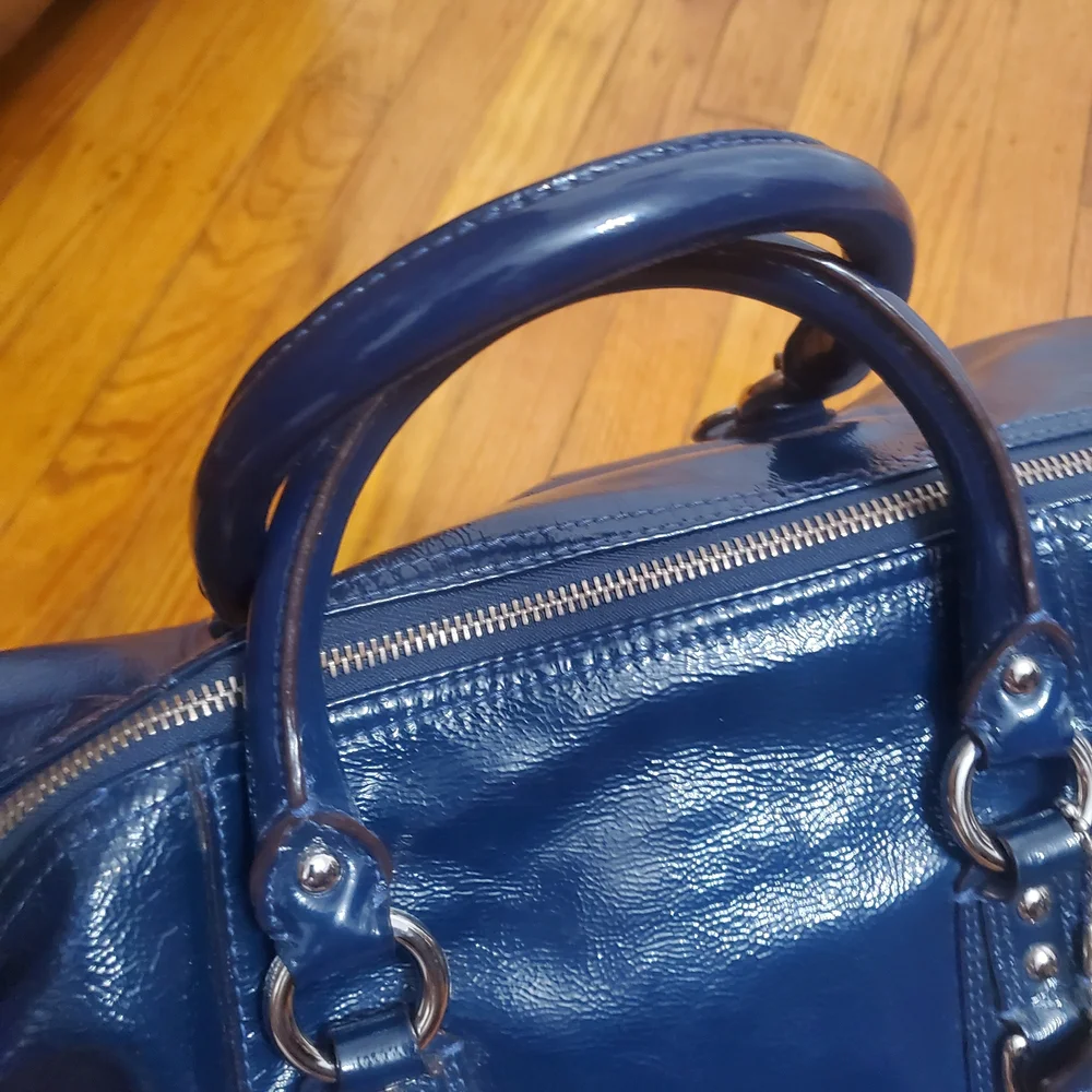 Coach Glosy Dark Blue Leather Handle,shoulder bag. - Picture 9 of 16